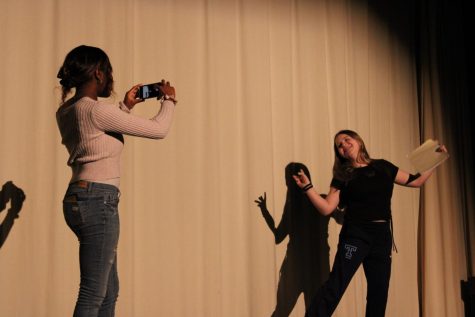 In this short play, sisters begin fighting then end making up